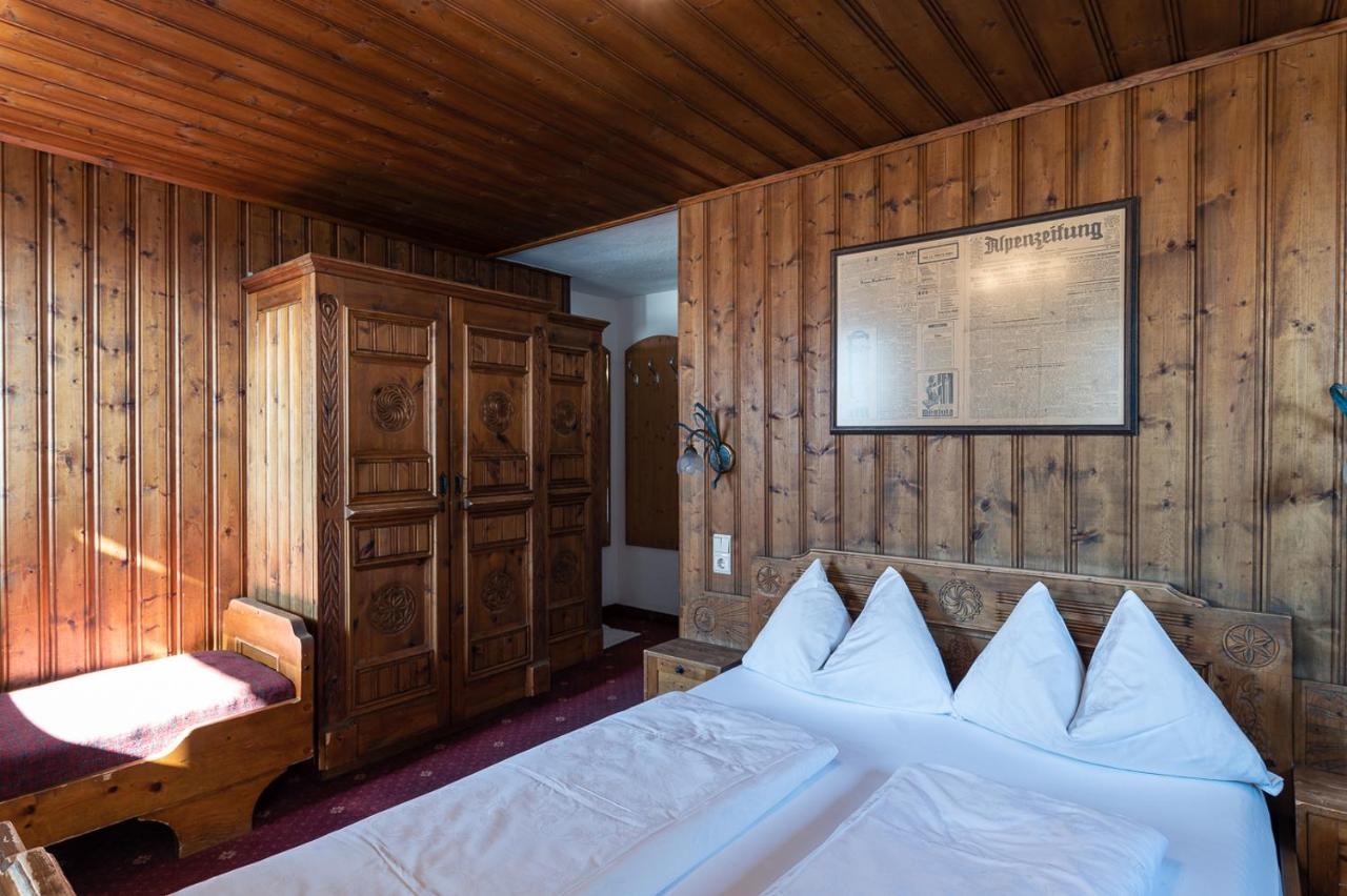 Gasthof Residence Brugghof & Erlhof Campo Tures Szoba fotó