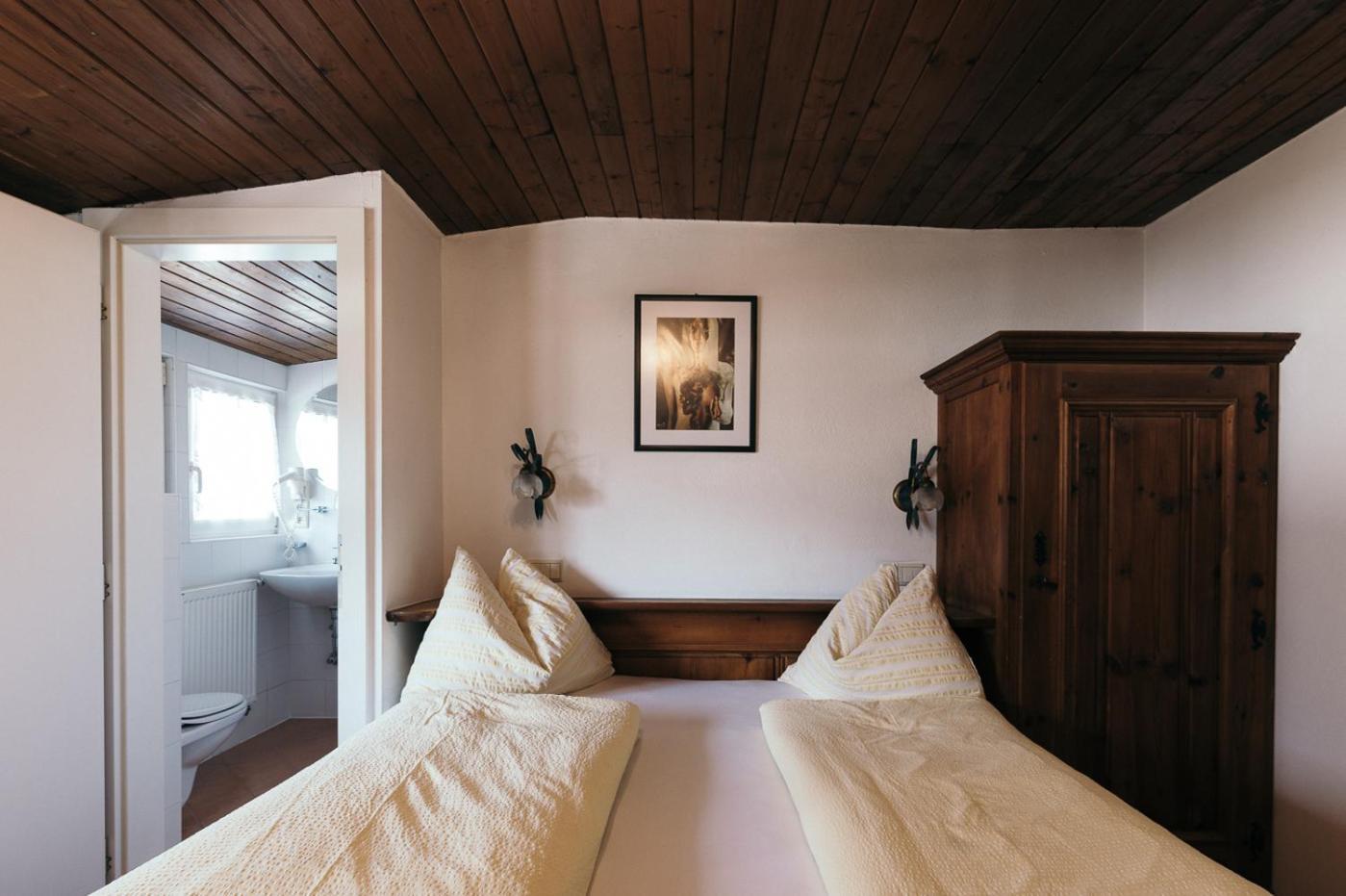 Gasthof Residence Brugghof & Erlhof Campo Tures Szoba fotó